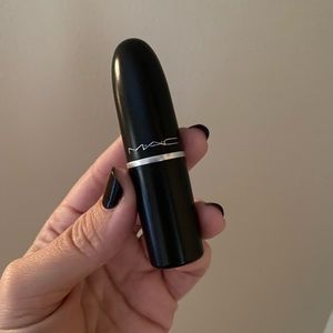 MAC snob lipstick